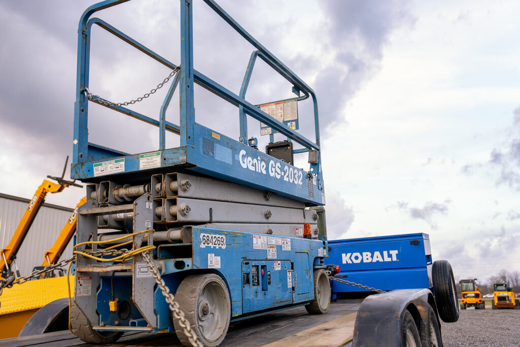 Contractor Equipment Rentals in Evansville Indiana. JLG. GENIE. JCB. Yale. Ramps. Trailers. Generators. Air Compressors. Light Towers. Boom Lifts. Scissor Lifts. High Capacity Pneumatic Tire Forklifts, Telehandlers (Reach Trucks). Articulated Booms. Skid Steers. Mini Excavators.